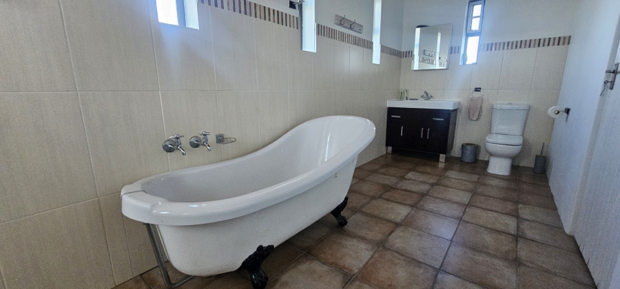 3 Bedroom Property for Sale in Hartebeesfontein Western Cape